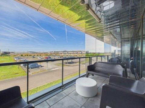 Vente Bâtiment de haut standing de 7 850 m2 à Sainte-Savine (10300)