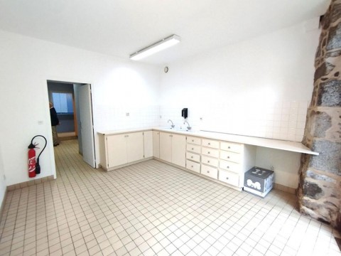 Vente Murs commerciaux de 70 m2 en centre-ville de Saint-Brieuc (22000)
