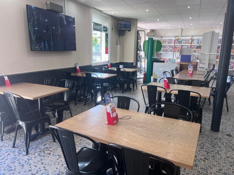 Vente Bar, Brasserie, Sandwicherie / Snack, Loto, PMU, Tabac 40 couverts avec terrasse à Chevanceaux (17210)