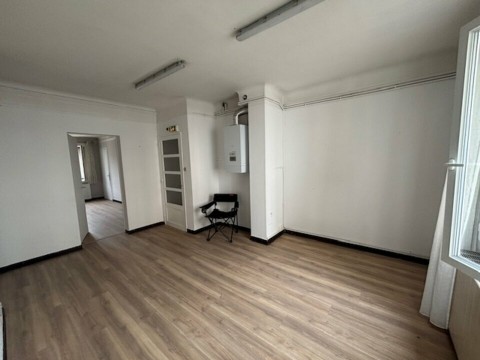 Vente Bureaux / Locaux professionnels, 69 m2 à Tarascon (13150)