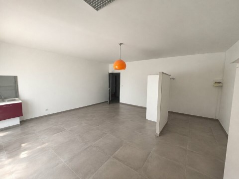 Vente Bureaux / Locaux professionnels, 35 m2 à Saint-Rémy-de-Provence (13210)