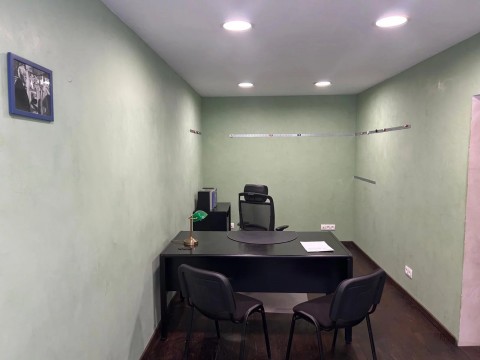 Vente Murs commerciaux, 440 m2 en plein centre ville d'Argelès-Gazost (65400)