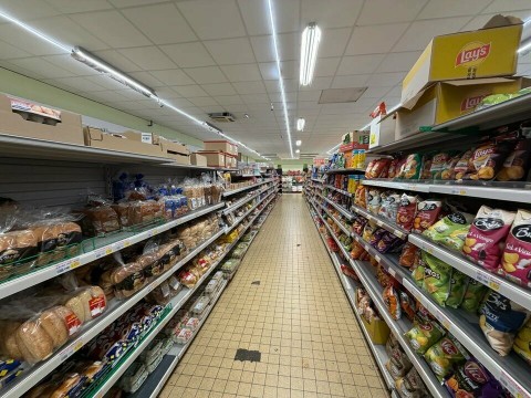 Vente Local commercial , 800 m2 à Rouelles (76610)
