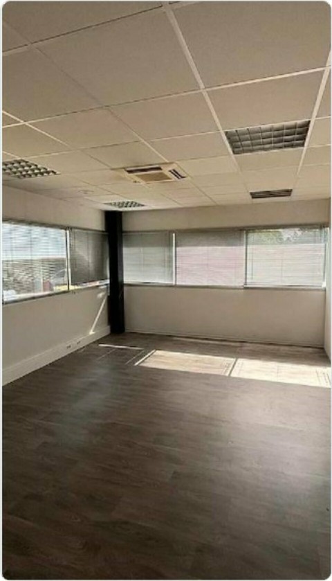 Vente Bureaux / Locaux professionnels, 769 m2 à Floirac (33270) en France