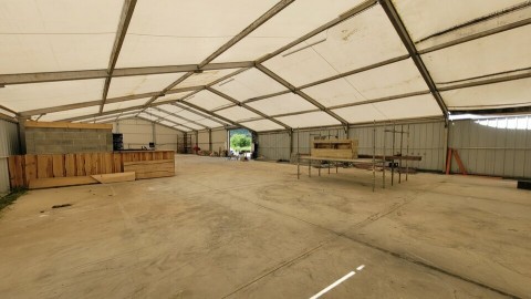 Vente Local d'activité / Entrepôt de 600 m2 à Félines (43160) en France