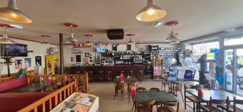 Vente Bar, Tabac, Loto licence IV dans une zone dynamique, à Saint-Éloy-les-Mines (63700) en France