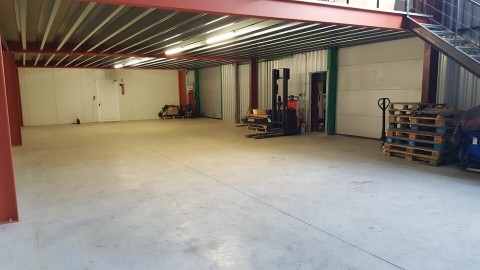 Vente Local d'activité / Entrepôt, 367 m2 à Saint-André-des-Eaux (44117) en France