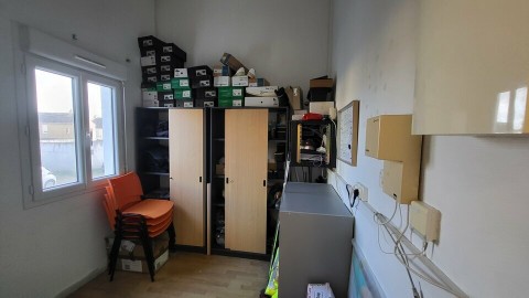Vente Local commercial , 5570 pi2 à Gonfreville-l'Orcher (76700) en France