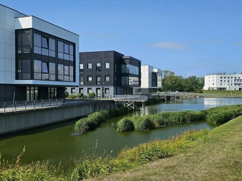 Vente Bureaux / Locaux professionnels, 13570 pi2 à Le Havre (76620) en France