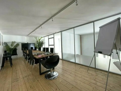 Vente Bureaux / Locaux professionnels, 4340 pi2 à Le Havre (76620) en France