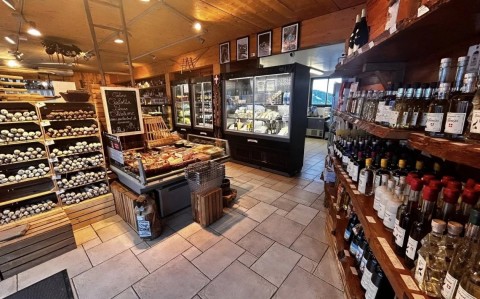 Vente Epicerie fine, charcuterie, traiteur dans une zone touristique, à Bourg-Saint-Maurice (73700) en France