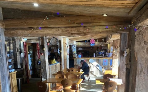 Vente Bar, Restaurant licence IV avec terrasse à Albertville dans une station de ski (73200) en France