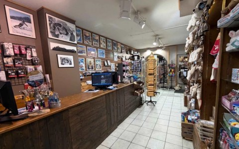 Vente Local commercial  à Aigueblanche (73260)