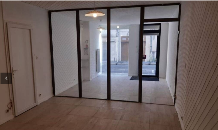Vente Murs commerciaux, 34 m2 dans une rue passante, à Libourne (33500)