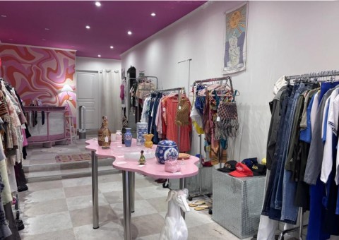 Vente Bijouterie, Horlogerie, 1510 pi2 à Château-Gontier-sur-Mayenne (53200) en France