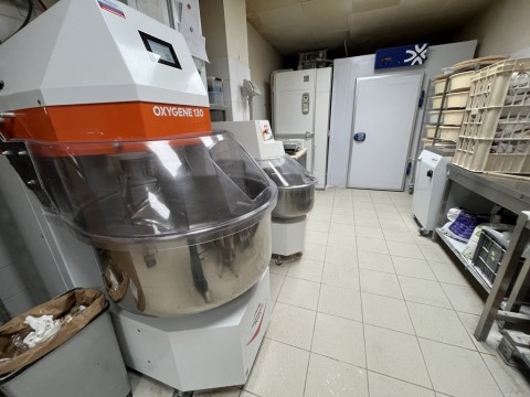 Vente Boulangerie à vendre Var Rond-Point Parking Murs dans le  (83) en France