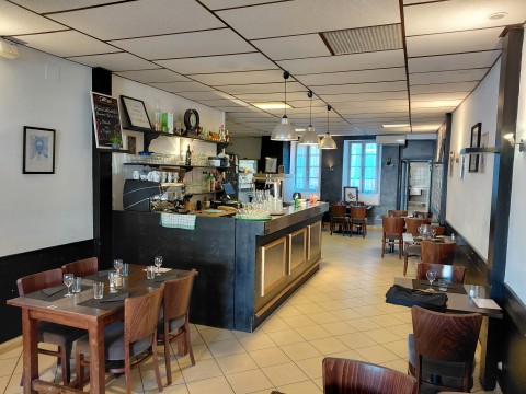 Vente Café, Restaurant dans une zone touristique, à Valence-sur-Baïse (32310)