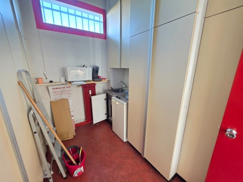 Vente Local commercial , 80 m2 dans l' Essonne (91) en France