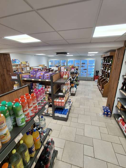 Vente Bar, tabac, FDJ, épicerie avec logement dans le centre ville de Saint-Germain-sur-Ay (50430) en France