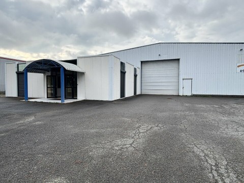 Vente Local d'activité / Entrepôt de 2 120 m2 à Beychac-et-Caillau (33750)