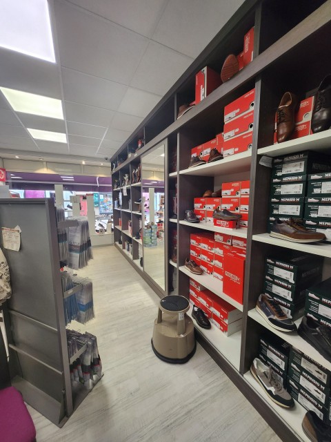 Vente Chaussure, 185 m2 à Issoire (63500) en France