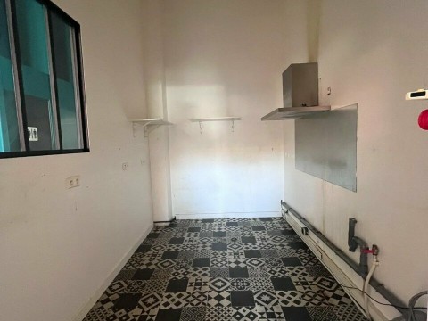 Vente Local commercial , 120 m2 à Le Havre (76600) en France