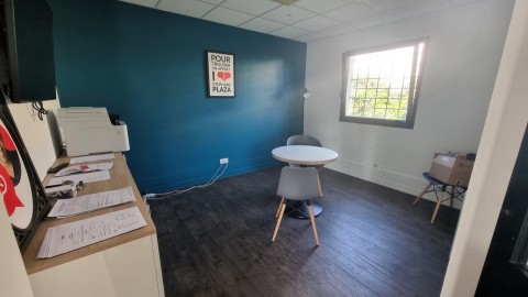 Vente Local commercial de 1360 pi2 en emplacement N°1, à Saint-Pierre-d'Oléron (17310) en France