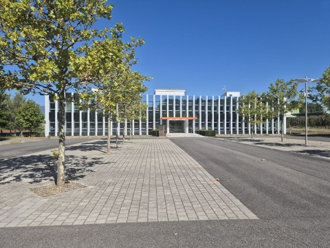 Vente Surfaces administratives de 2 7220 pi2 à Etoy en Suisse