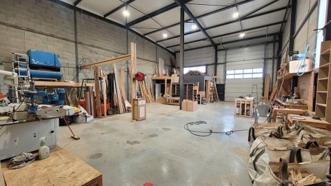 Vente Local d'activité de 193 m2 à La Côte-Saint-André (38260)