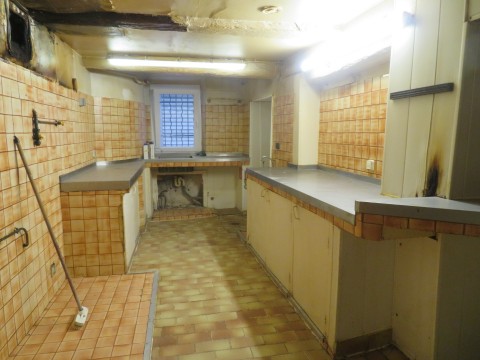Vente Local commercial possibilité Restaurant 40 couverts avec terrasse dans une zone piétonne, à Digne-Les-Bains (04000) en France