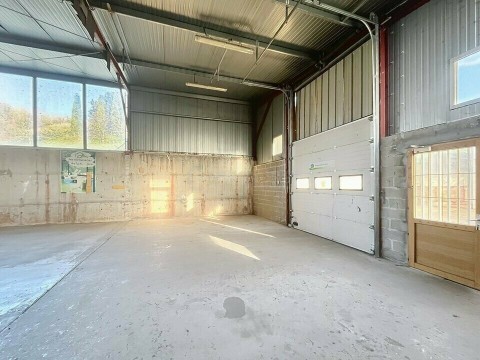 Vente Bâtiment d’activités de 1 000 m2 à Brive-la-Gaillarde (19100)