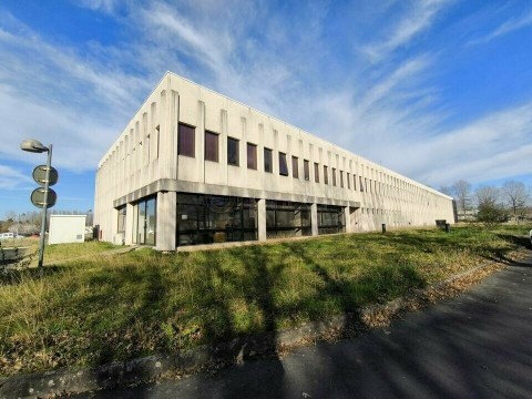 Vente Local d'activité / Entrepôt, 9800 m2 à Brive-la-Gaillarde (19100)