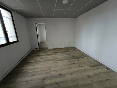 Vente Bureaux / Locaux professionnels, 210 m2 à Malemort-sur-Corrèze (19360)