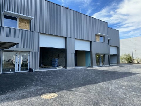 Vente Local commercial Local d'activité / Entrepôt, 545 m2 à Saint-Médard-en-Jalles (33160)