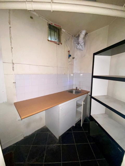 Vente Local commercial , 45 m2 à Paris 16ème (75016) en France