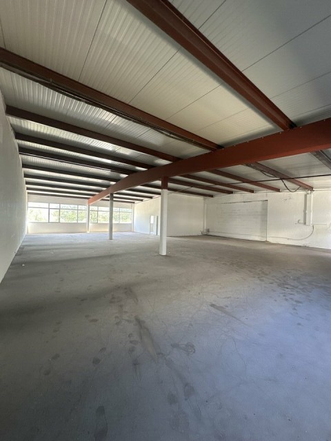 Vente Local d'activité / Entrepôt, 360 m2 à Cran-Gévrier (74960)