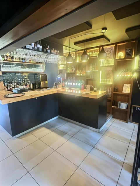 Vente Bar avec terrasse à Thonon-les-Bains (74200) en France