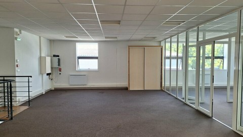 Vente Bureaux / Locaux professionnels, 101 m2 à Chartres (28000)