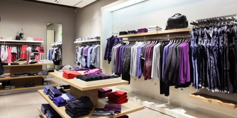 Vente Prêt-à-porter, 31 m2 dans une rue commerçante attractive, à La Rochelle (17000) en France