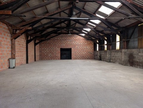 Vente Entrepôt de 300 m2 à Libourne (33500) en France