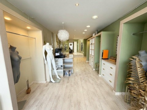 Vente Local commercial de 59 m2 à Aire-sur-la-Lys (62120) en France