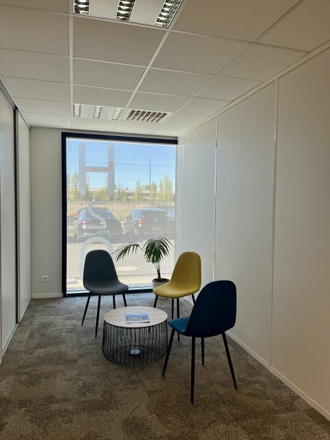 Vente Bureaux / Locaux professionnels, 302 m2 à Vertou (44120) en France