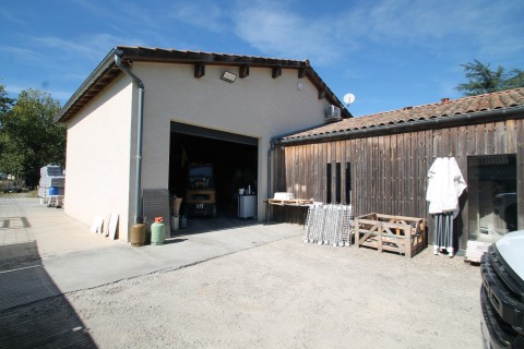 Vente Local d'activité / Entrepôt, 1990 pi2 proche de Marmande (47200) en France