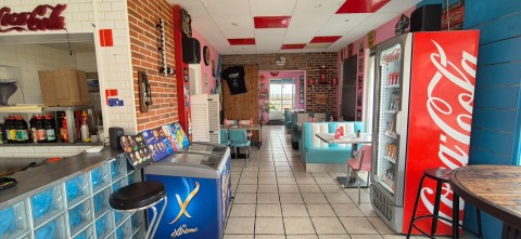 Vente Restauration rapide 40 couverts avec terrasse en plein centre de la commune du Trait (76580)