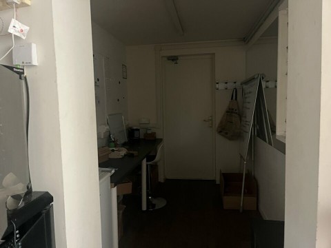 Vente Local commercial , 109 m2 à Apt (84400) en France