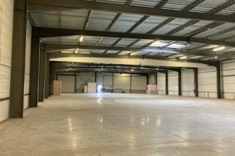 Vente Local d'activité / Entrepôt, 2000 m2 à Le Haillan (33185)