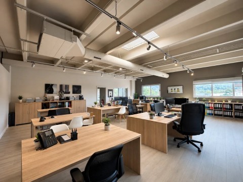Vente Local d'activité / Entrepôt, 1251 m2 à Grasse (06130) en France