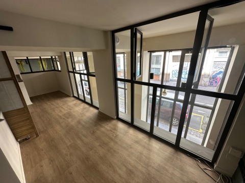 Vente Bureaux / Locaux professionnels, 93 m2 dans le Rhône (69) en France