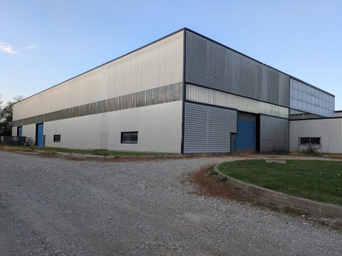 Vente Local d'activité / Entrepôt, 21530 pi2 à Sainte-Hélène-du-Lac (73800) en France