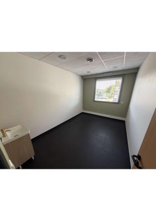 Vente Bureaux / Locaux professionnels, 82 m2 à Avignon (84000)